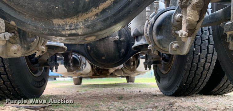 image for item DP8761 2015 Freightliner Cascadia  semi truck