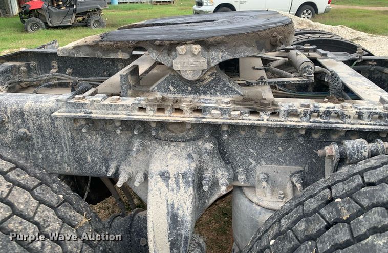 image for item DP8761 2015 Freightliner Cascadia  semi truck