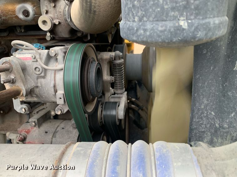 image for item DP8761 2015 Freightliner Cascadia  semi truck