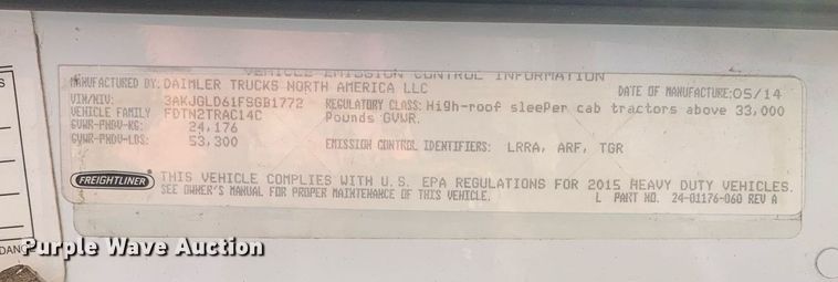 image for item DP8761 2015 Freightliner Cascadia  semi truck