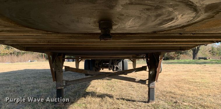 image for item DP8767 2011 Utility VS2DX  dry van trailer