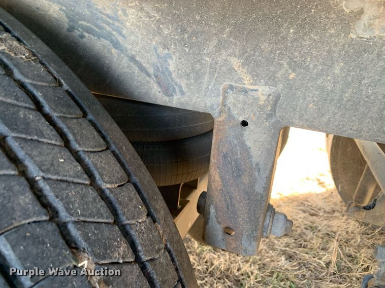 image for item DP8767 2011 Utility VS2DX  dry van trailer