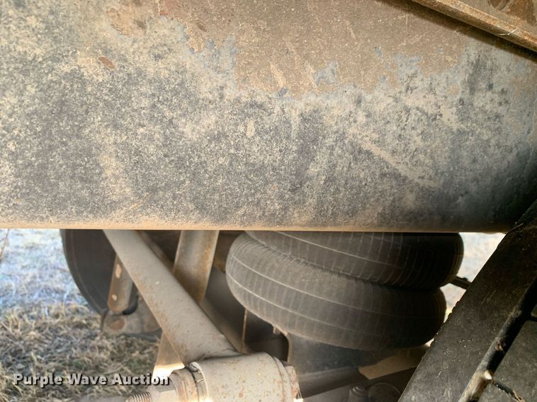 image for item DP8767 2011 Utility VS2DX  dry van trailer