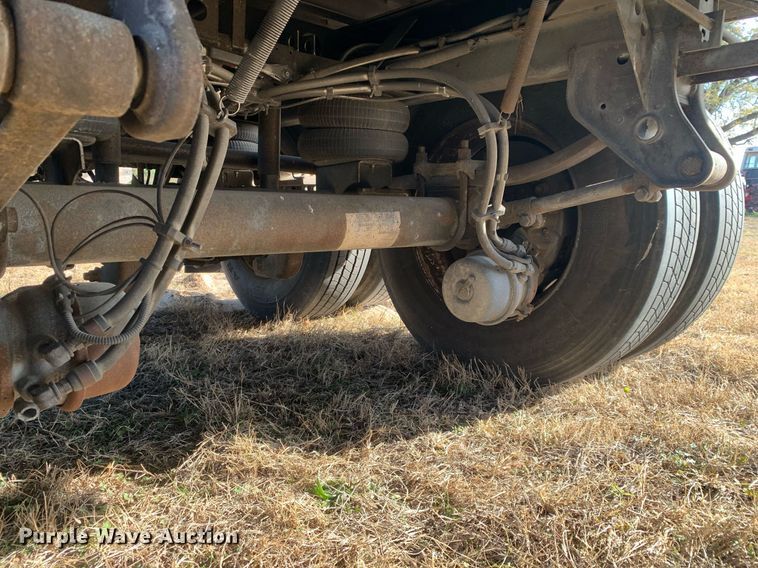 image for item DP8767 2011 Utility VS2DX  dry van trailer