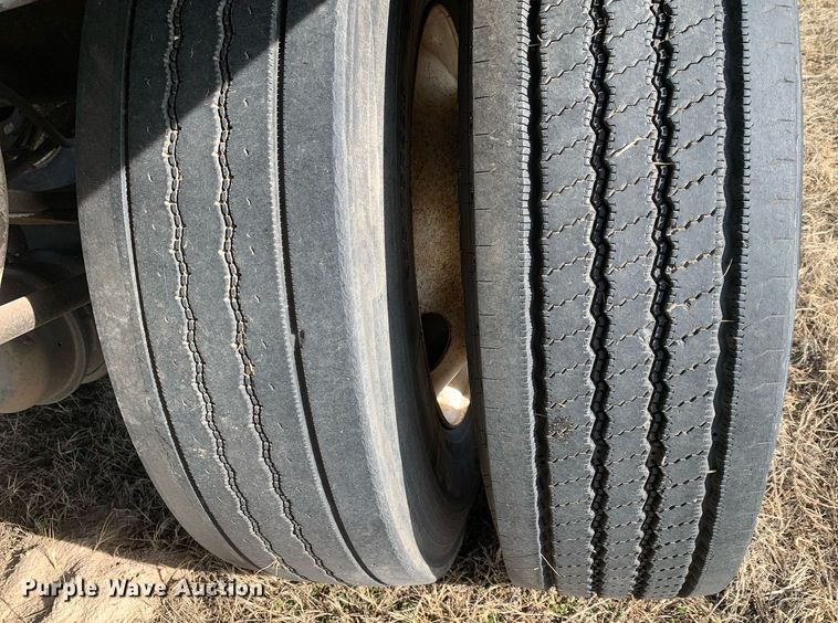 image for item DP8768 2002 Great Dane 7411TP-S  dry van trailer