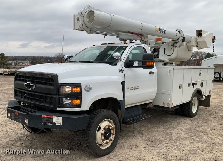image for item DP8774 2019 Chevrolet Silverado 6500HD  bucket truck