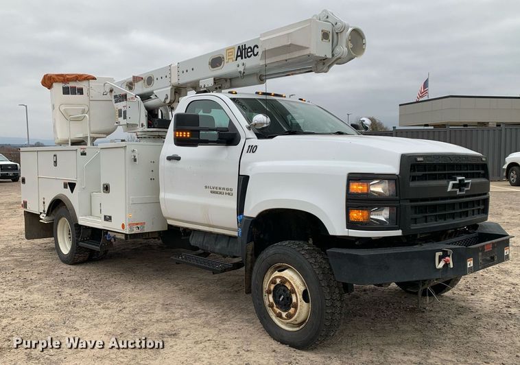 image for item DP8774 2019 Chevrolet Silverado 6500HD  bucket truck