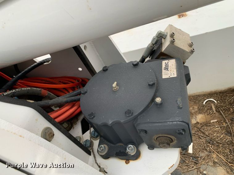 image for item DP8774 2019 Chevrolet Silverado 6500HD  bucket truck