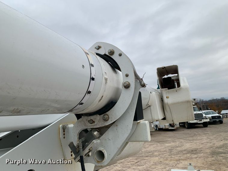 image for item DP8774 2019 Chevrolet Silverado 6500HD  bucket truck