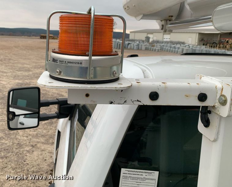 image for item DP8774 2019 Chevrolet Silverado 6500HD  bucket truck