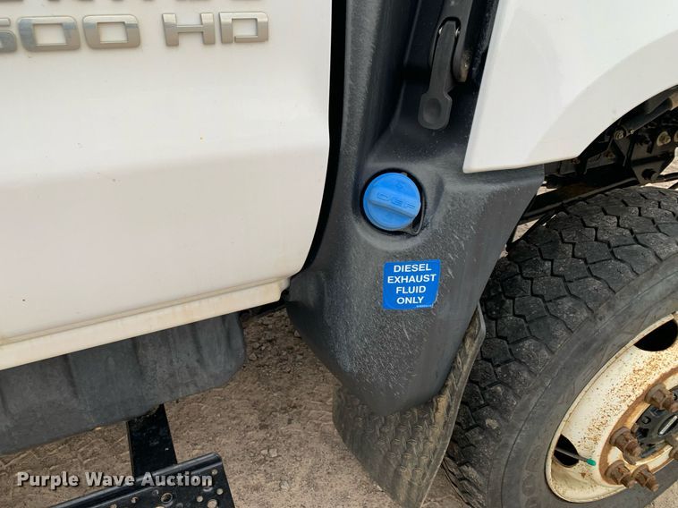 image for item DP8774 2019 Chevrolet Silverado 6500HD  bucket truck