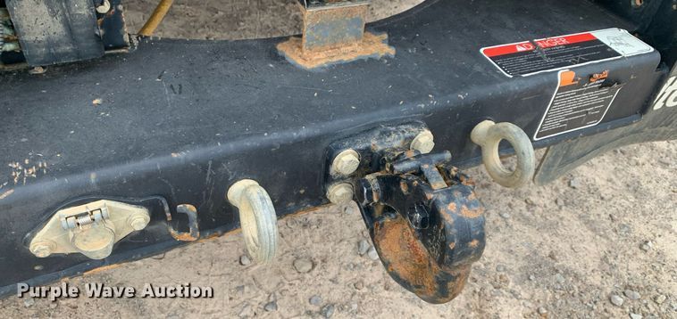 image for item DP8774 2019 Chevrolet Silverado 6500HD  bucket truck