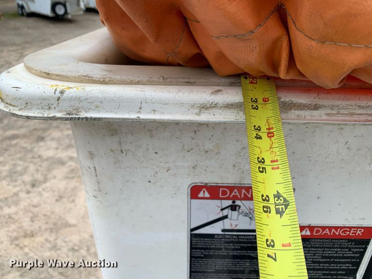 image for item DP8774 2019 Chevrolet Silverado 6500HD  bucket truck