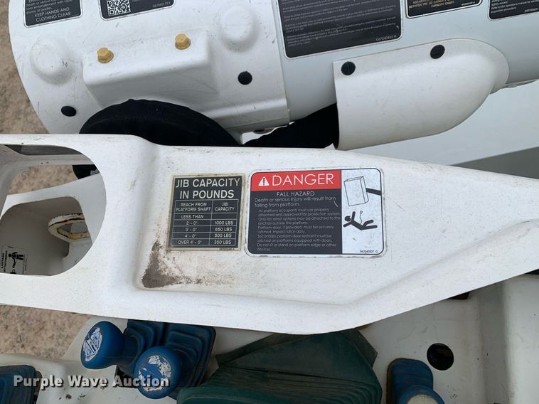 image for item DP8774 2019 Chevrolet Silverado 6500HD  bucket truck