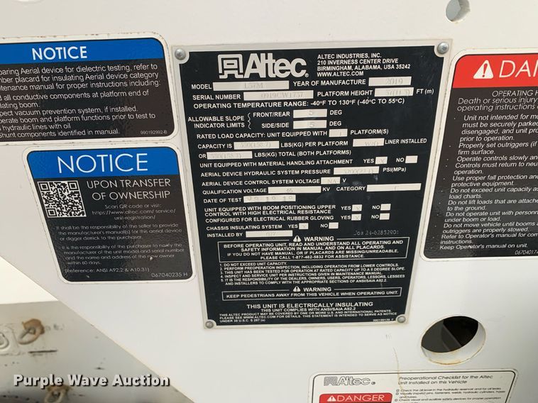 image for item DP8774 2019 Chevrolet Silverado 6500HD  bucket truck