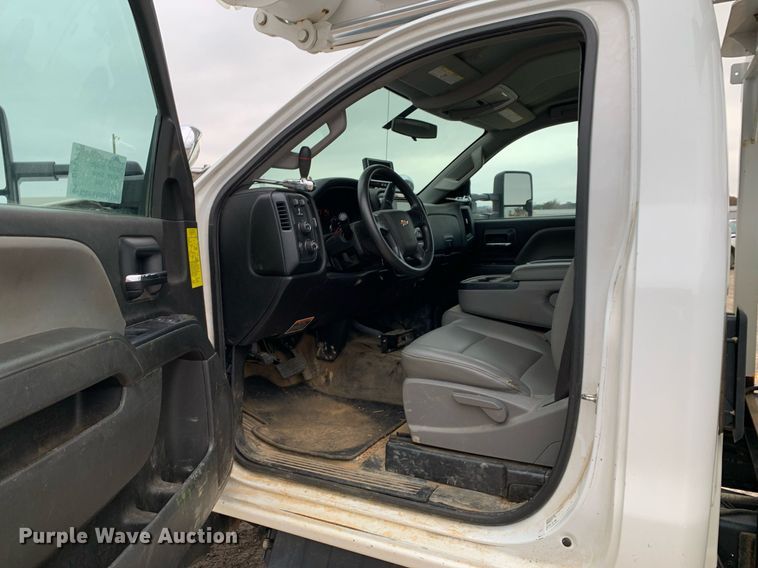 image for item DP8774 2019 Chevrolet Silverado 6500HD  bucket truck