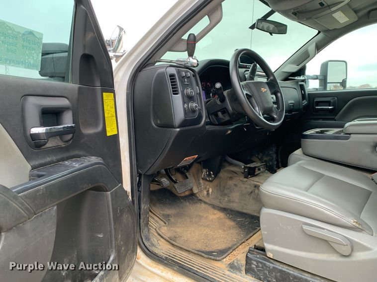 image for item DP8774 2019 Chevrolet Silverado 6500HD  bucket truck