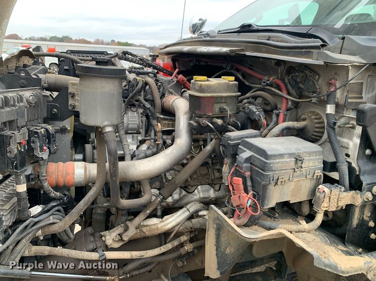 image for item DP8774 2019 Chevrolet Silverado 6500HD  bucket truck