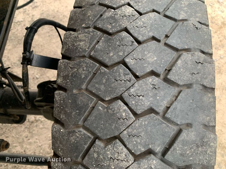 image for item DP8774 2019 Chevrolet Silverado 6500HD  bucket truck