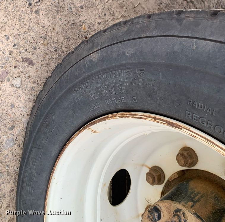 image for item DP8774 2019 Chevrolet Silverado 6500HD  bucket truck