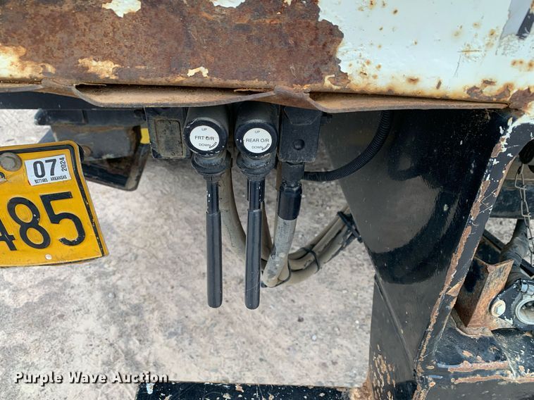 image for item DP8775 2011 International WorkStar 7400  digger derrick truck