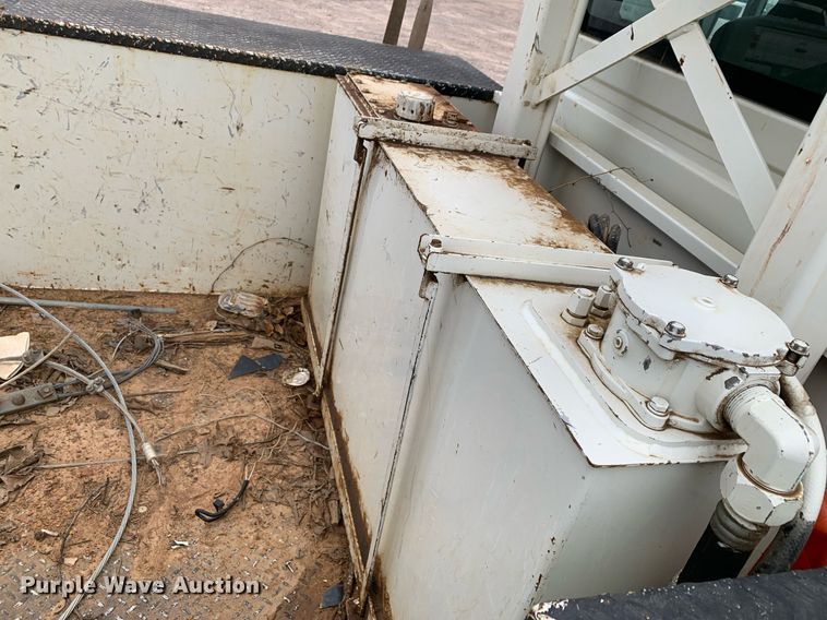 image for item DP8775 2011 International WorkStar 7400  digger derrick truck