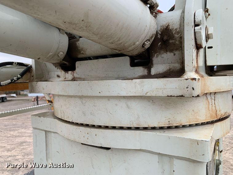 image for item DP8775 2011 International WorkStar 7400  digger derrick truck