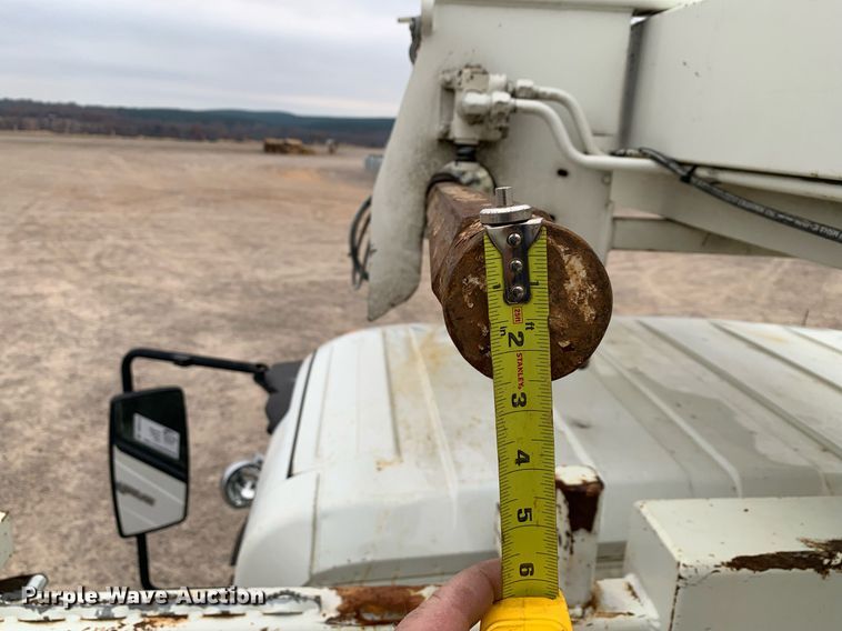 image for item DP8775 2011 International WorkStar 7400  digger derrick truck