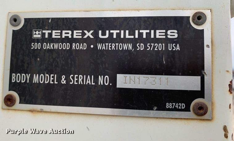 image for item DP8775 2011 International WorkStar 7400  digger derrick truck