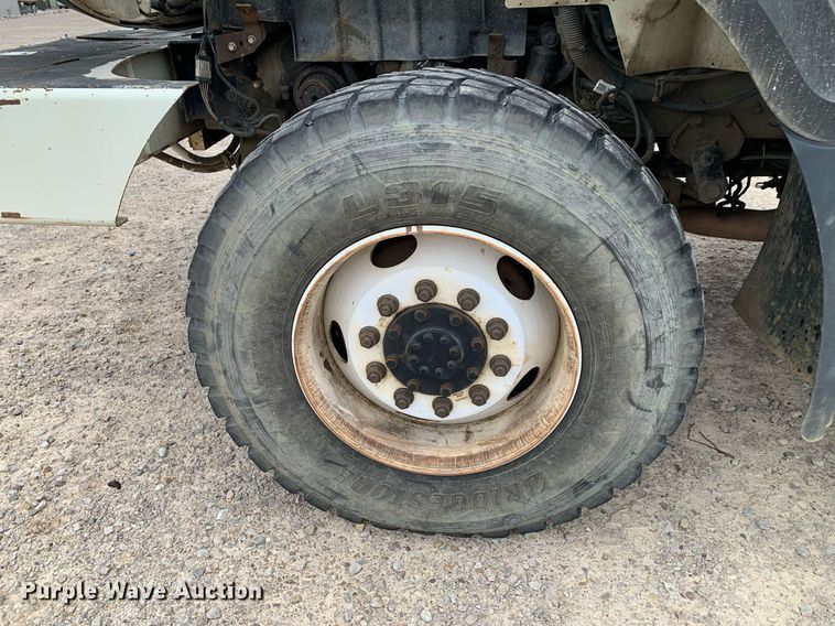 image for item DP8775 2011 International WorkStar 7400  digger derrick truck