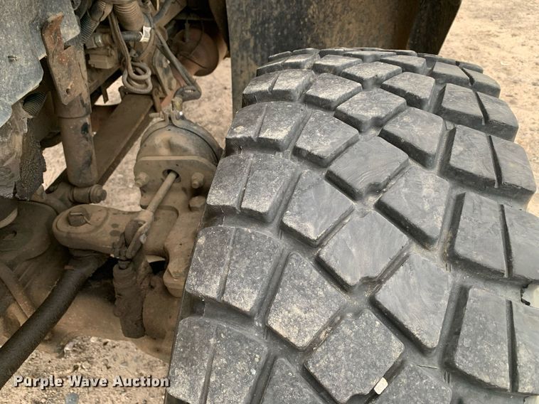 image for item DP8775 2011 International WorkStar 7400  digger derrick truck