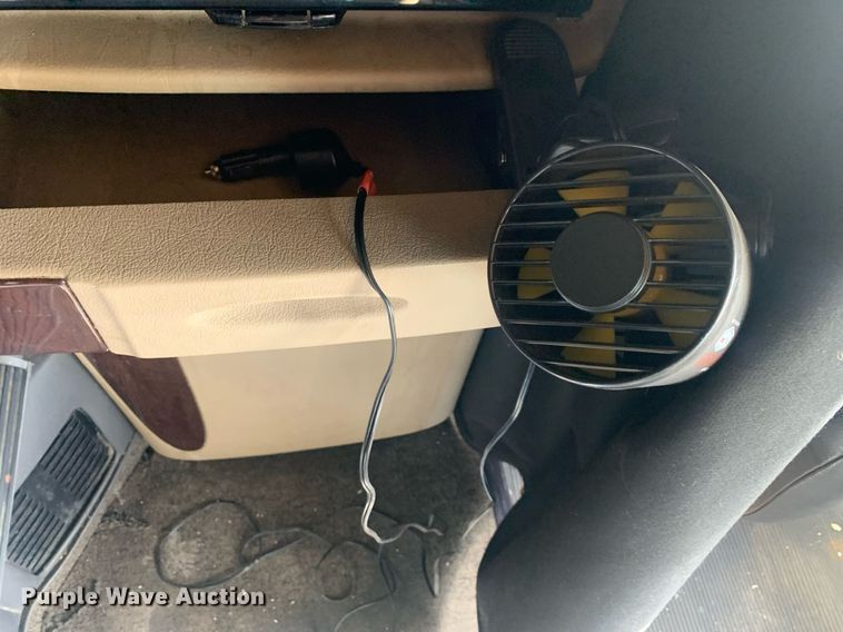 image for item DP8786 2016 Peterbilt 587  semi truck