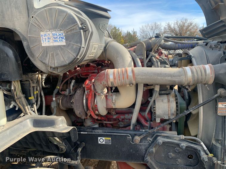 image for item DP8786 2016 Peterbilt 587  semi truck