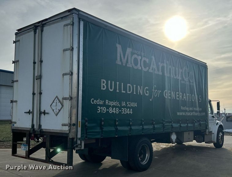 image for item DQ1069 2018 Freightliner SD114  box truck