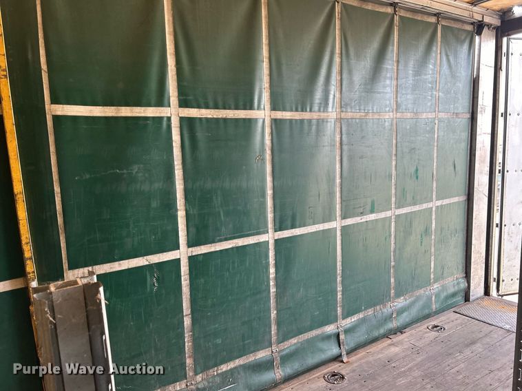 image for item DQ1069 2018 Freightliner SD114  box truck