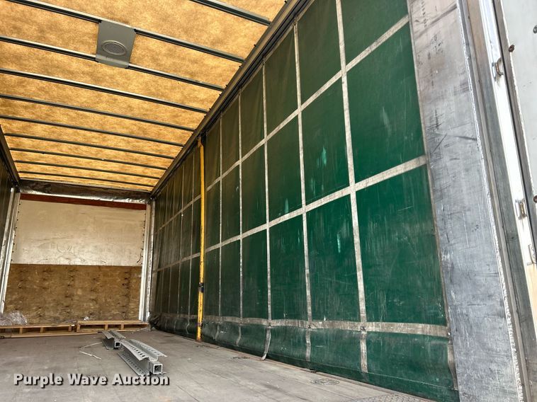 image for item DQ1069 2018 Freightliner SD114  box truck