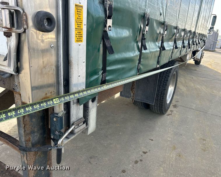 image for item DQ1069 2018 Freightliner SD114  box truck