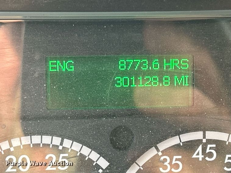 image for item DQ1069 2018 Freightliner SD114  box truck