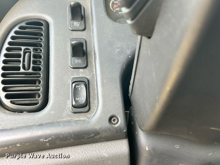 image for item DQ1069 2018 Freightliner SD114  box truck