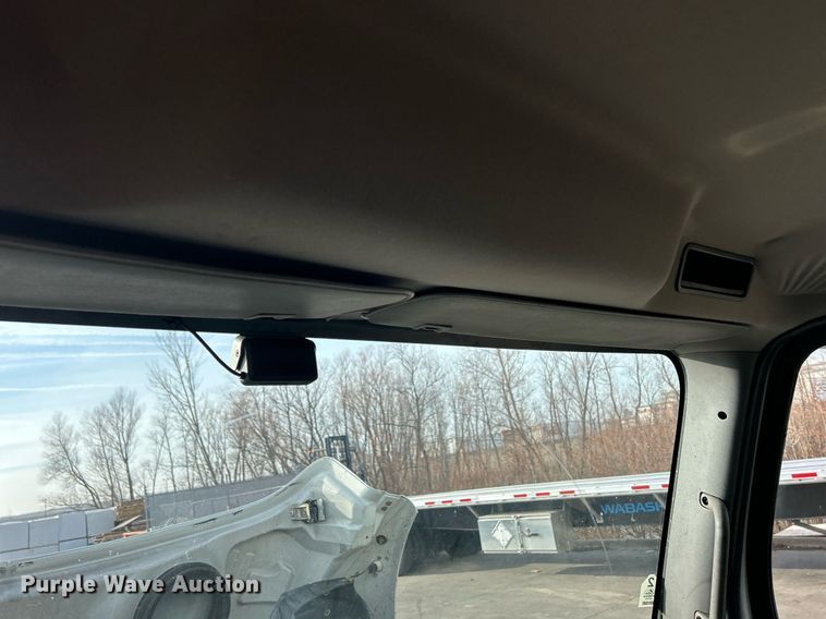 image for item DQ1069 2018 Freightliner SD114  box truck