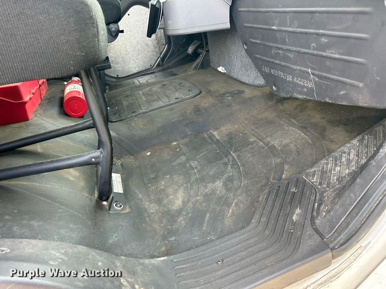 image for item DQ1069 2018 Freightliner SD114  box truck