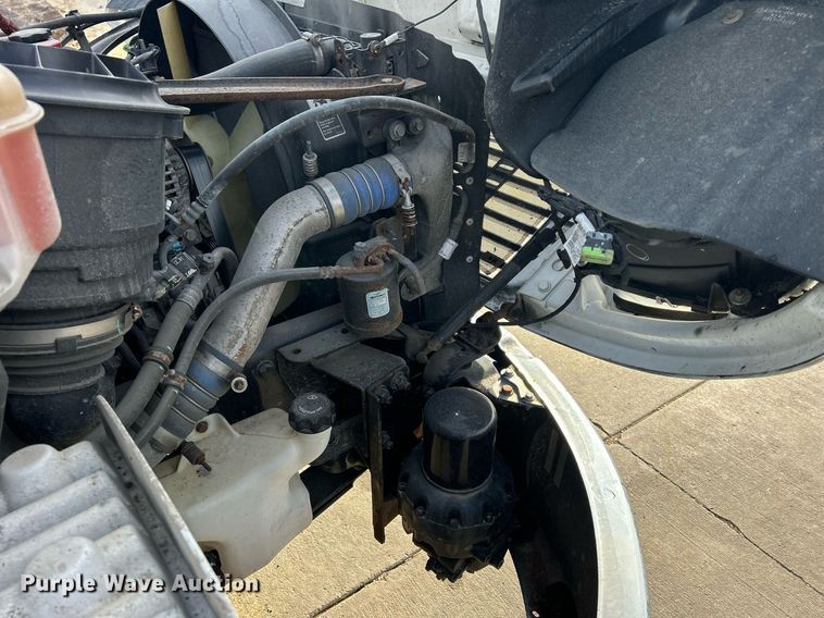 image for item DQ1069 2018 Freightliner SD114  box truck