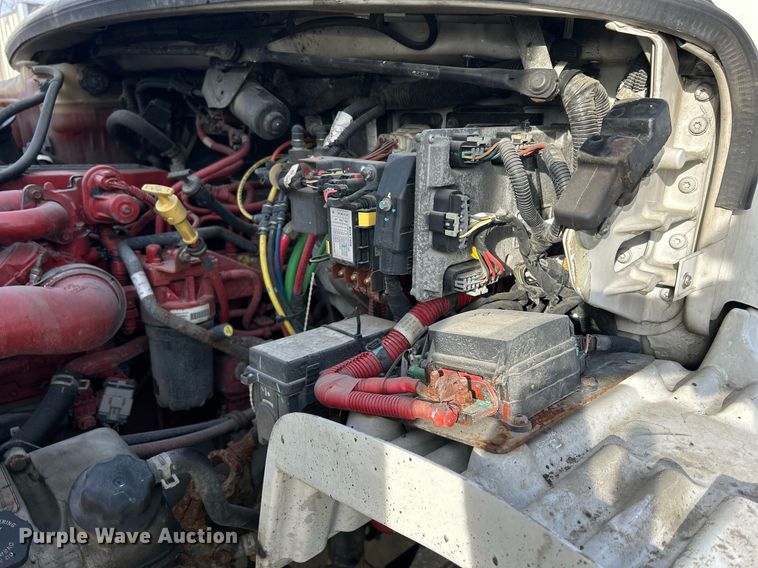 image for item DQ1069 2018 Freightliner SD114  box truck