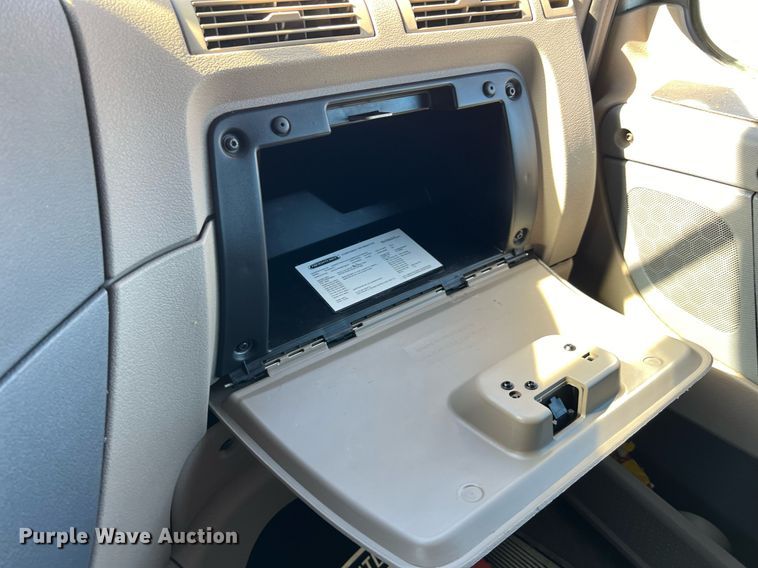 image for item DQ2321 2016 Freightliner Cascadia  semi truck