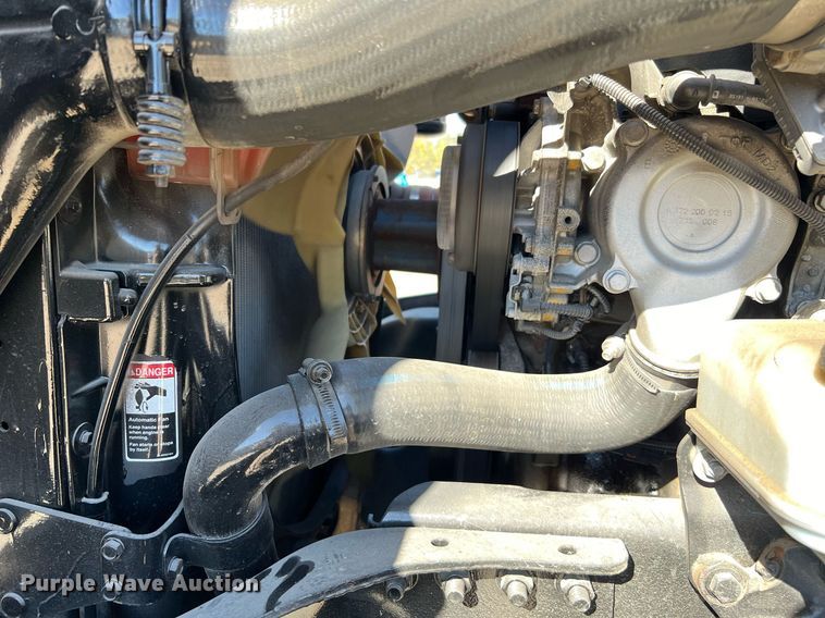 image for item DQ2321 2016 Freightliner Cascadia  semi truck