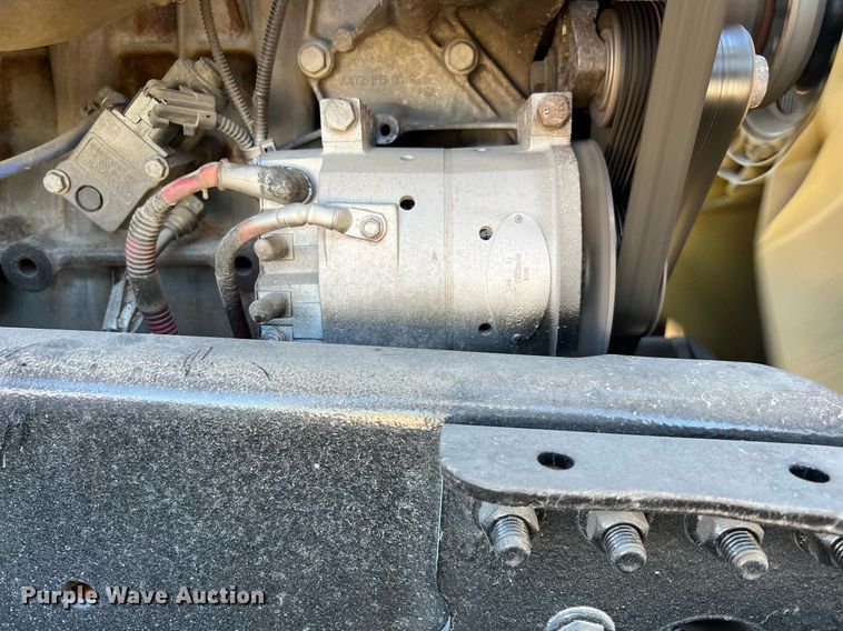 image for item DQ2321 2016 Freightliner Cascadia  semi truck