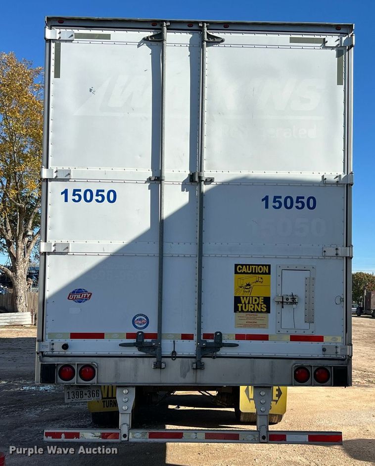 image for item DQ2322 2015 Utility 3000R  refrigerated van trailer