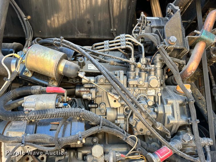 image for item DQ2322 2015 Utility 3000R  refrigerated van trailer