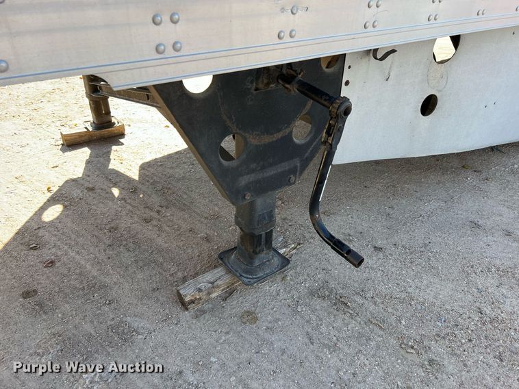 image for item DQ2322 2015 Utility 3000R  refrigerated van trailer