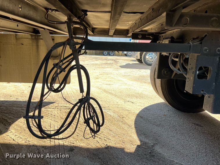 image for item DQ2322 2015 Utility 3000R  refrigerated van trailer